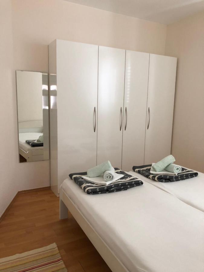 Apartments Irena Водице Экстерьер фото