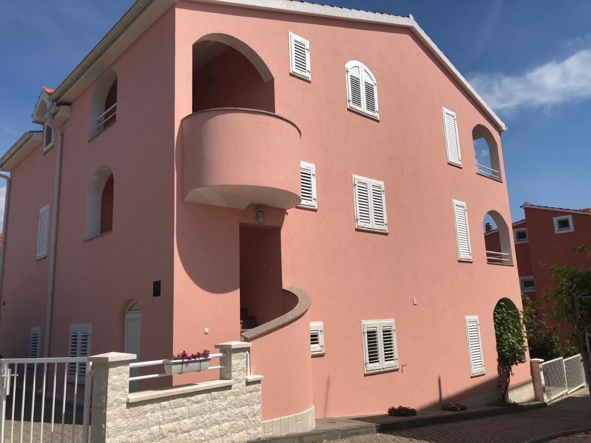 Apartments Irena Водице Экстерьер фото